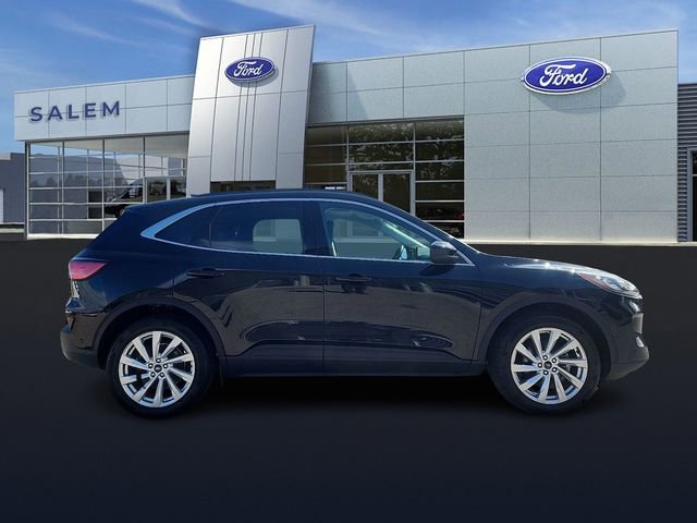 Certified 2022 Ford Escape Titanium w/ Titanium Elite Package image 2