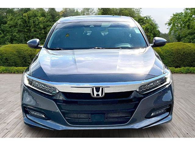 Used 2019 Honda Accord Touring image 2