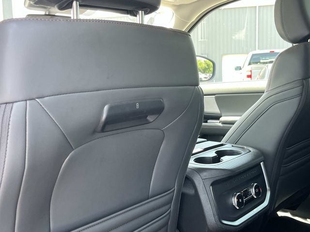 Certified 2025 Ford Expedition Active AWD/4WD image 24