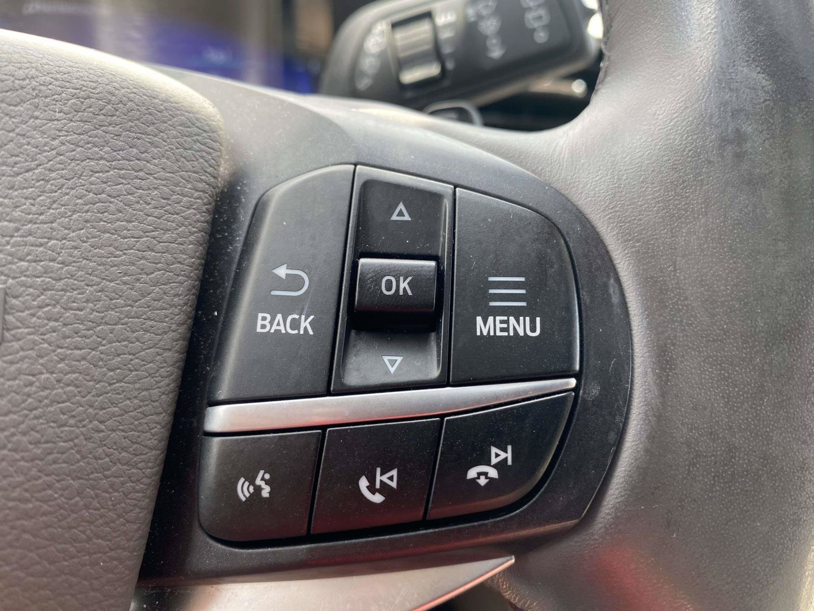 Certified 2020 Ford Explorer Platinum w/ Premium Technology Package AWD/4WD image 22