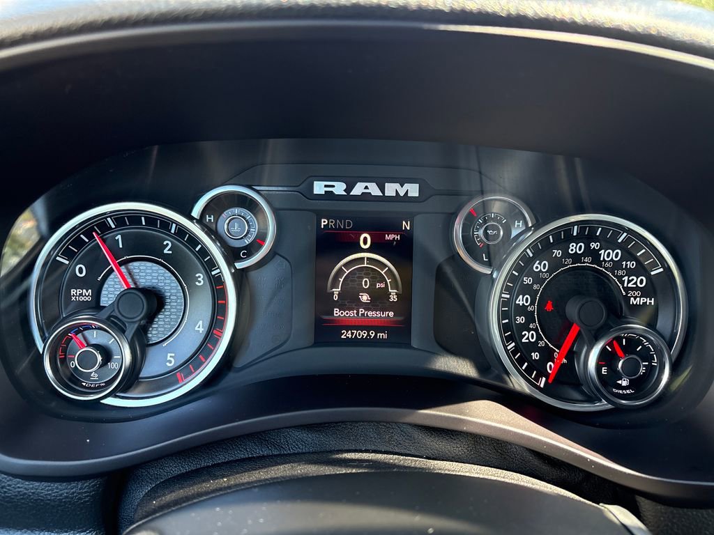 Used 2024 RAM 3500 Tradesman w/ Chrome Appearance Group AWD/4WD image 19
