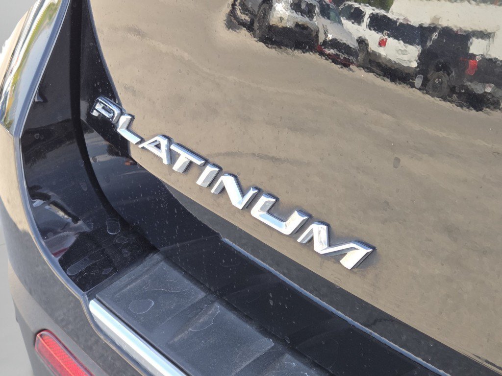 Certified 2021 Ford Explorer Platinum w/ Equipment Group 601A AWD/4WD image 26