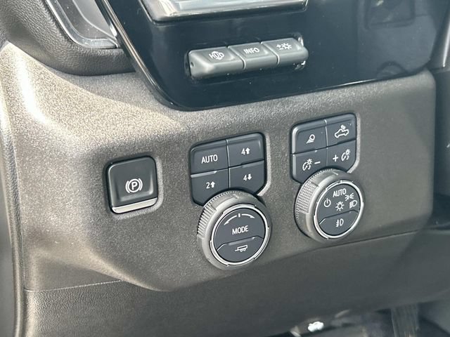 Used 2025 Chevrolet Silverado 1500 LTZ w/ LTZ Premium Package AWD/4WD image 33