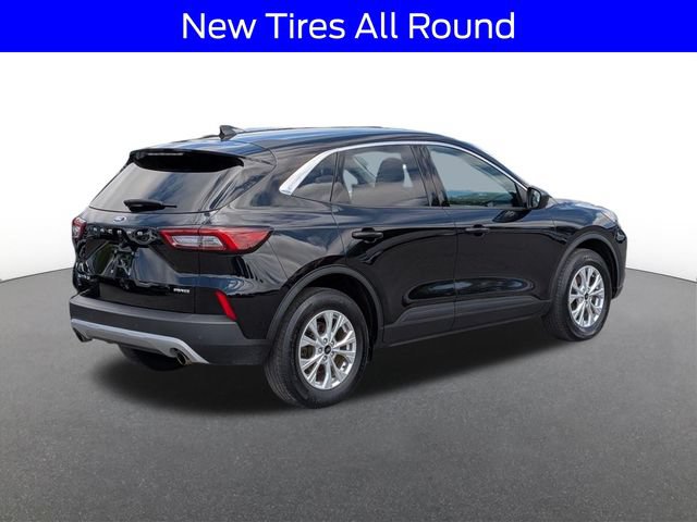 Certified 2023 Ford Escape Active w/ Tech Pack #1 AWD/4WD image 3