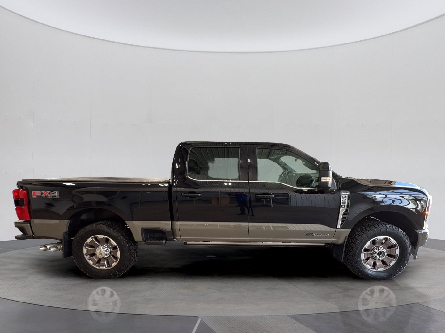Certified 2026 Ford F250 King Ranch w/ FX4 Off-Road Package AWD/4WD image 7