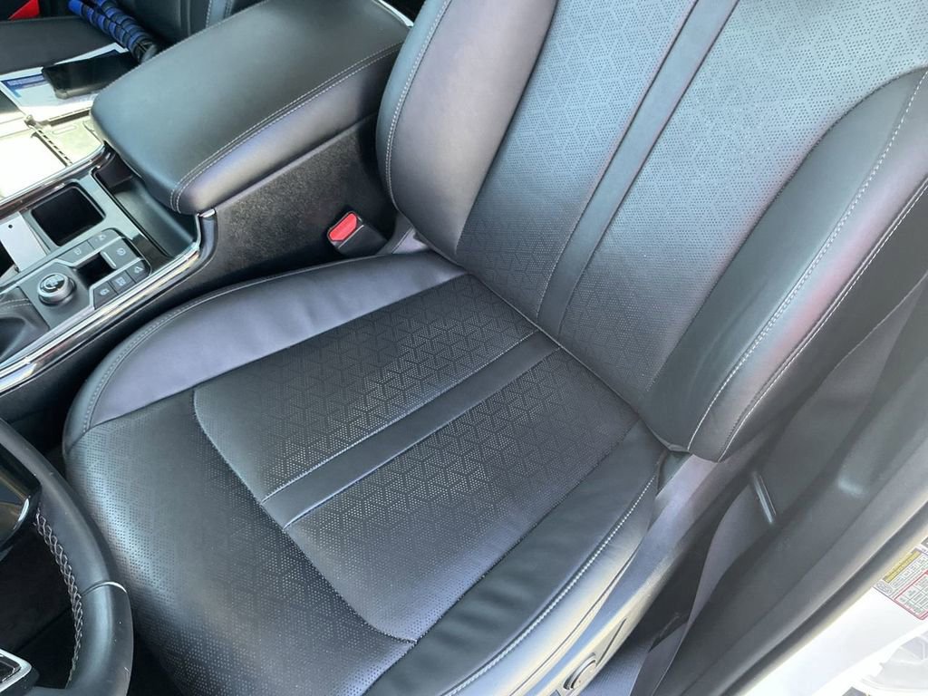 Used 2022 Kia Sorento SX image 12