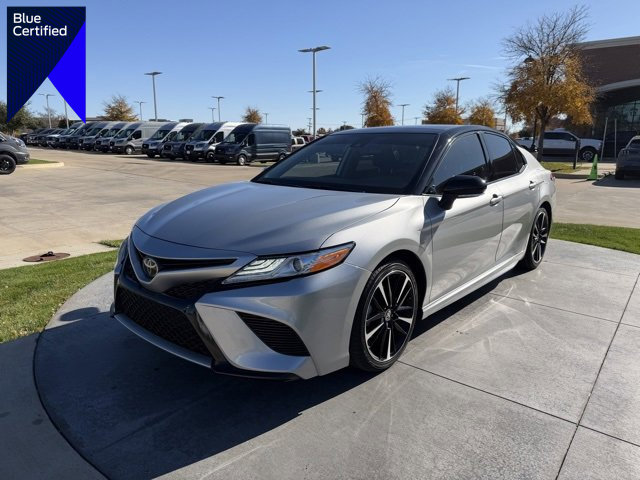 Used 2020 Toyota Camry XSE image 1