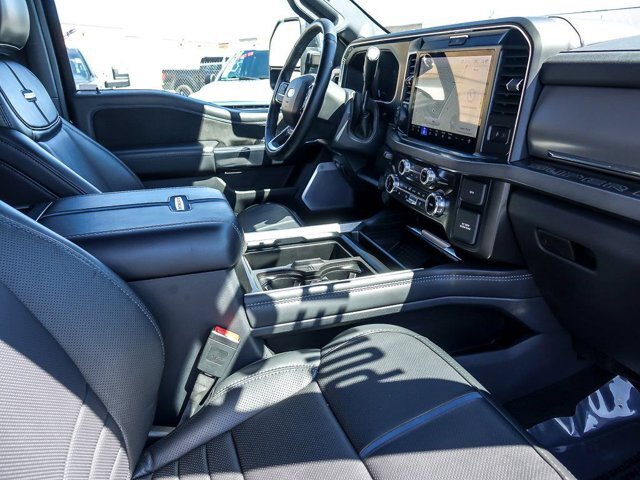 Certified 2025 Ford F450 Platinum AWD/4WD image 32