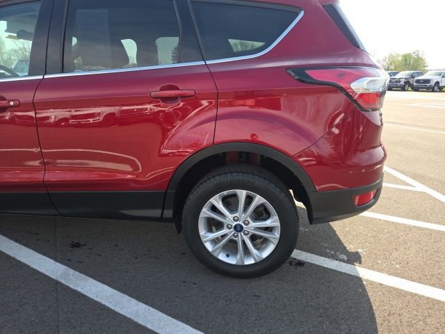 Certified 2017 Ford Escape SE image 12