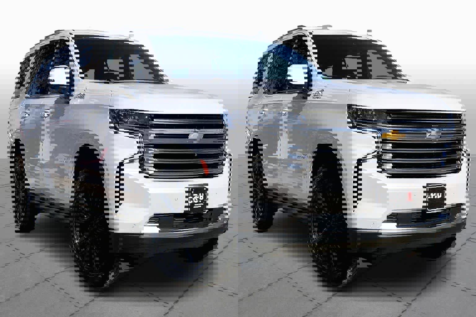 Used 2024 Chevrolet Tahoe High Country w/ Premium Package image 2