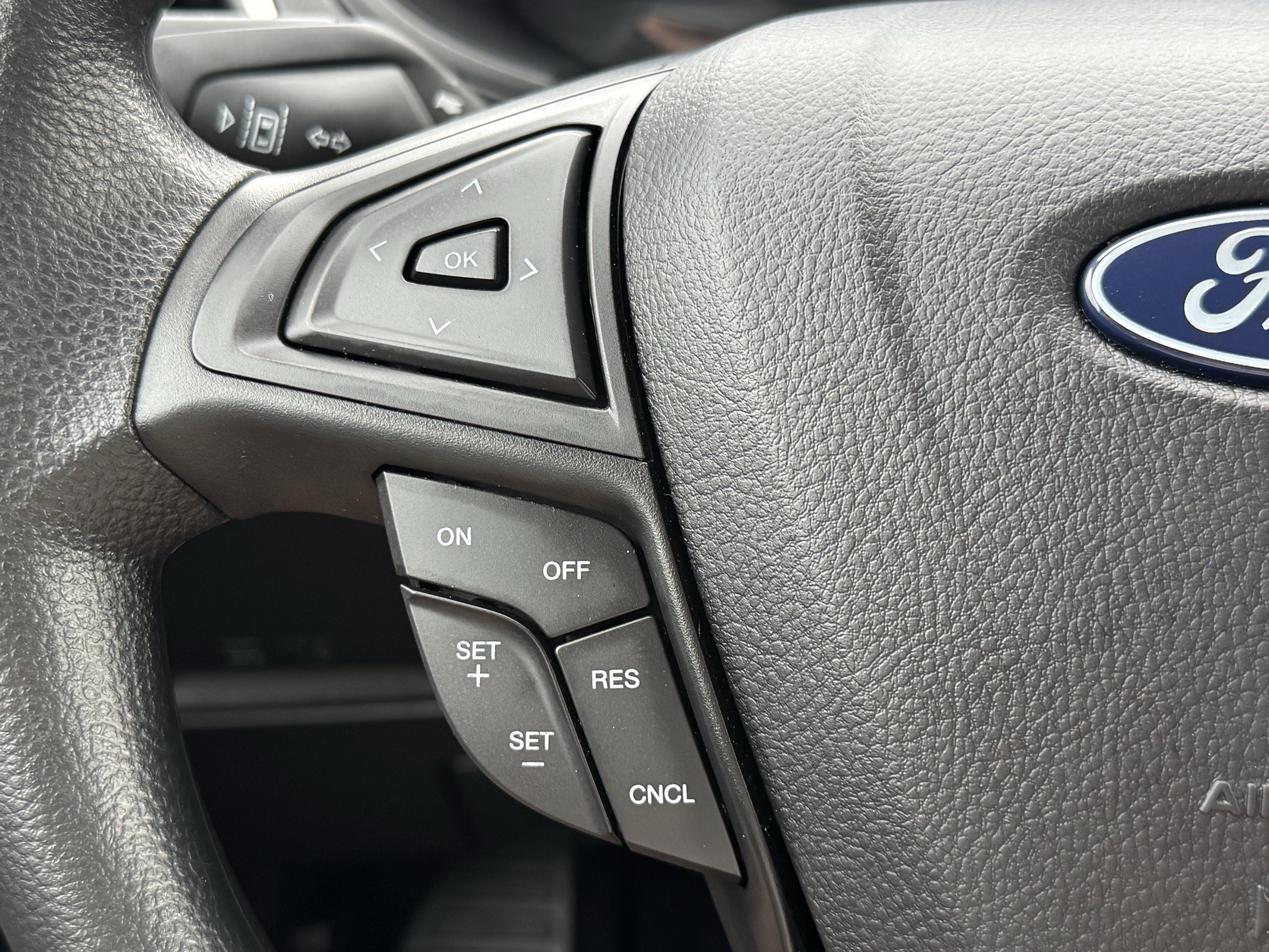 Certified 2024 Ford Edge SE image 16