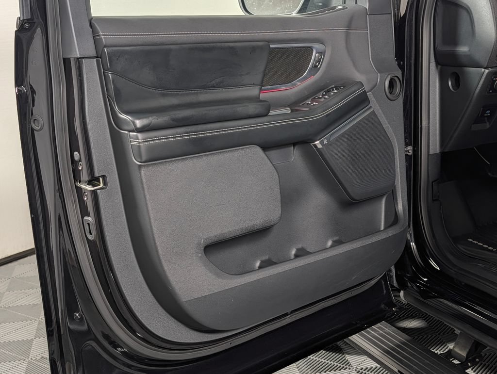 Certified 2025 Ford Expedition Platinum w/ Stealth Performance Package AWD/4WD image 26