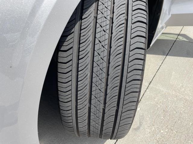 Used 2025 Volvo S60 B5 Core image 11