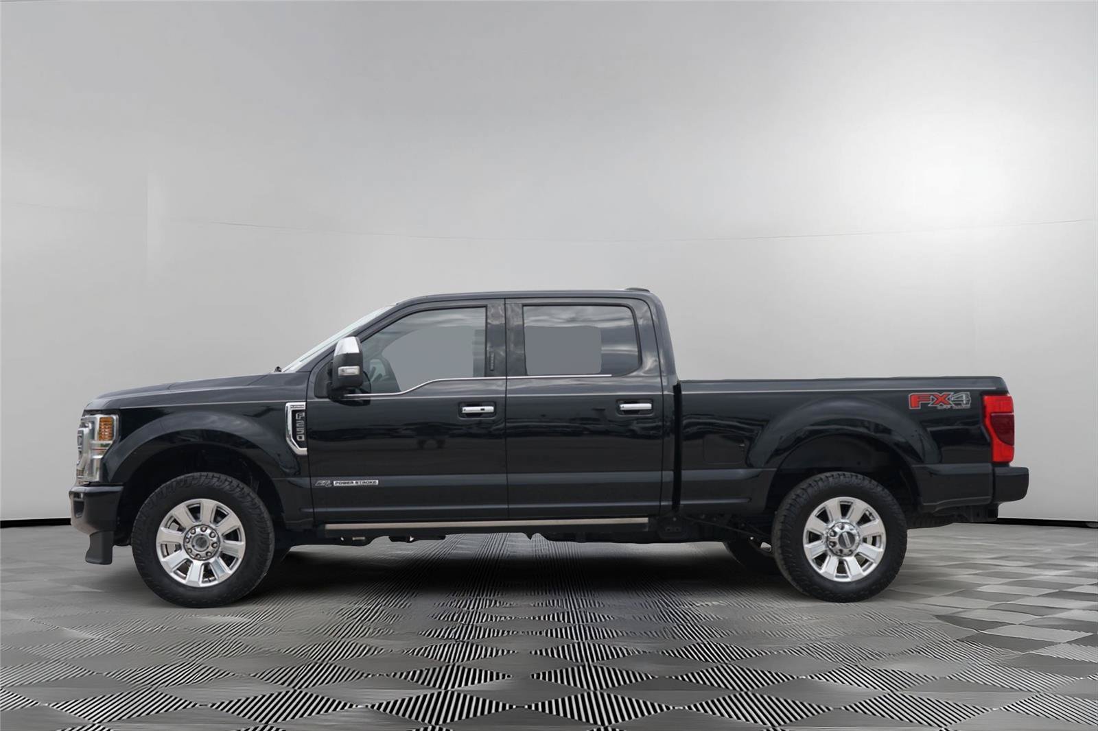 Certified 2020 Ford F250 Platinum w/ FX4 Off-Road Package AWD/4WD image 7
