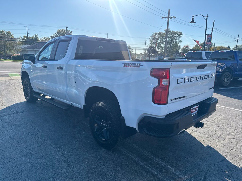 Used 2020 Chevrolet Silverado 1500 Custom Trail Boss AWD/4WD image 6