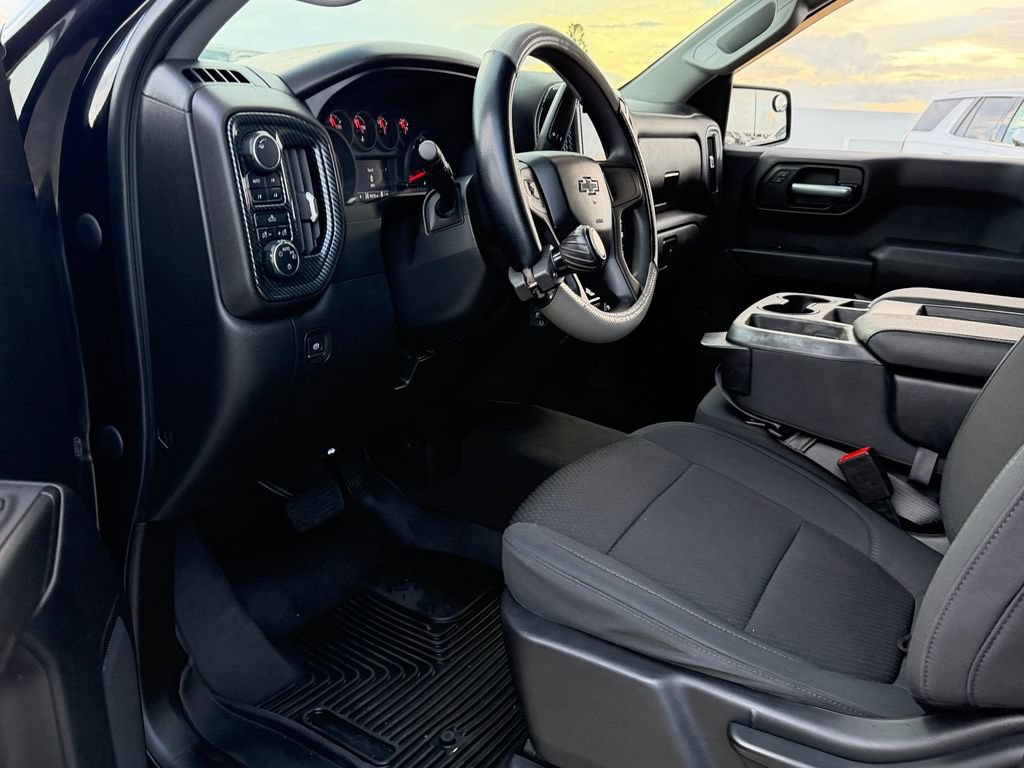 Used 2021 Chevrolet Silverado 1500 Custom Trail Boss AWD/4WD image 11