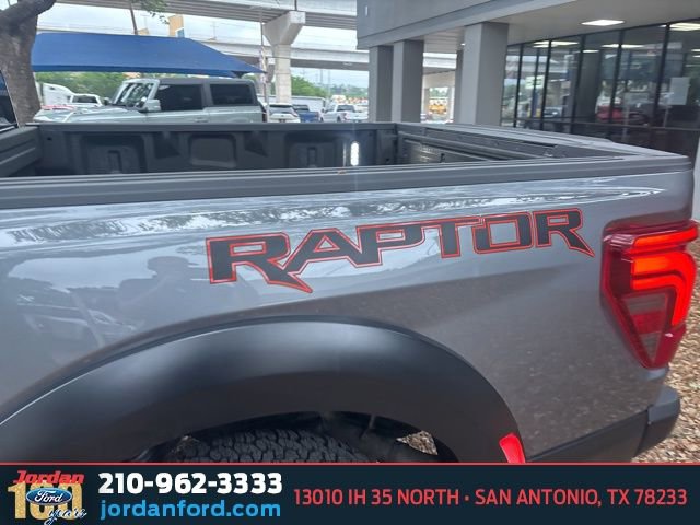 Certified 2024 Ford F150 Raptor AWD/4WD image 5