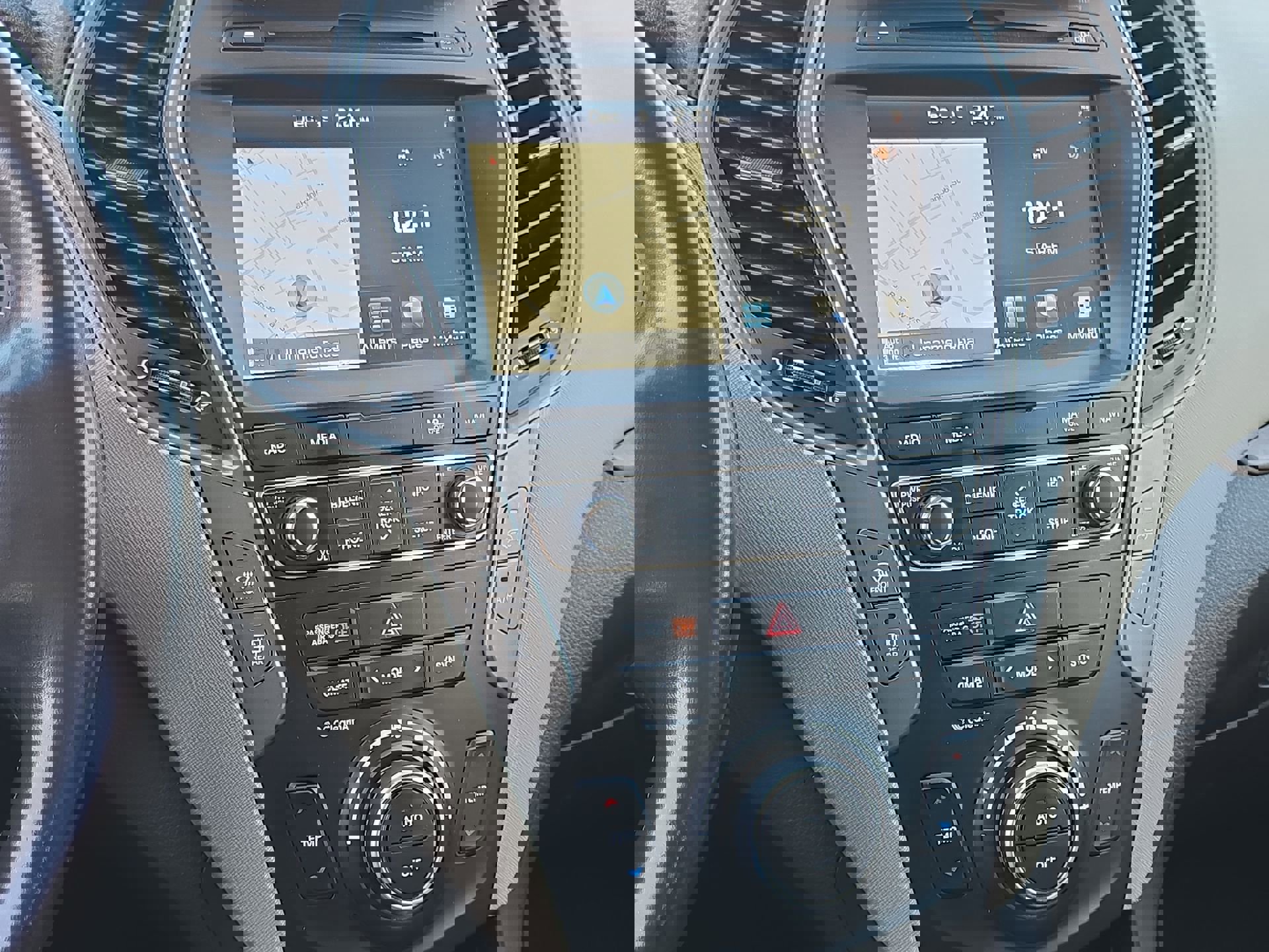 Used 2018 Hyundai Santa Fe Sport image 17