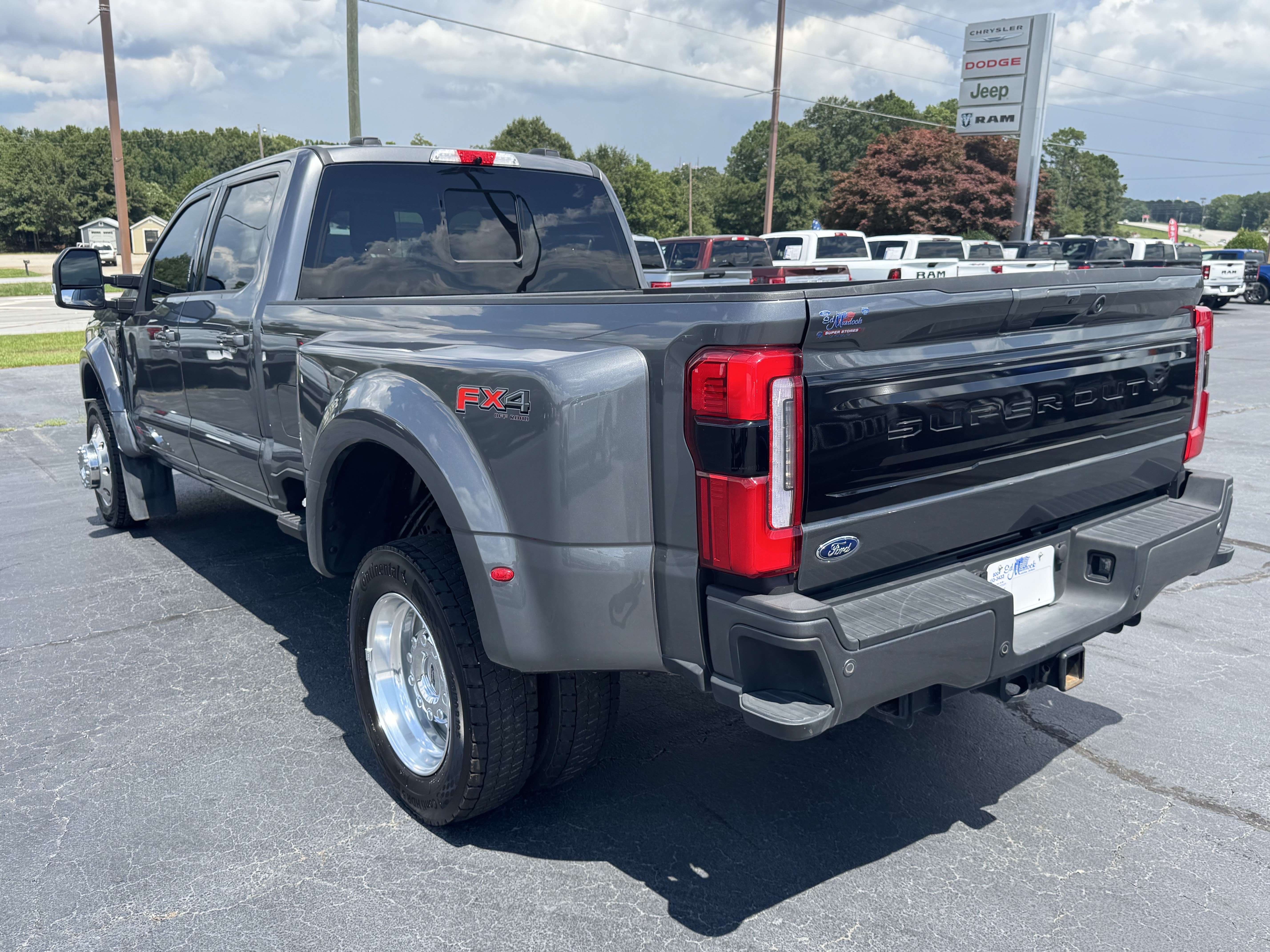 Certified 2025 Ford F450 Platinum w/ FX4 Off-Road Package AWD/4WD image 7