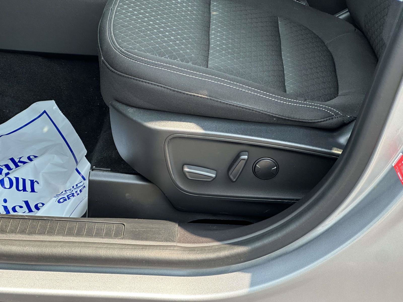Certified 2023 Ford Escape Active AWD/4WD image 16