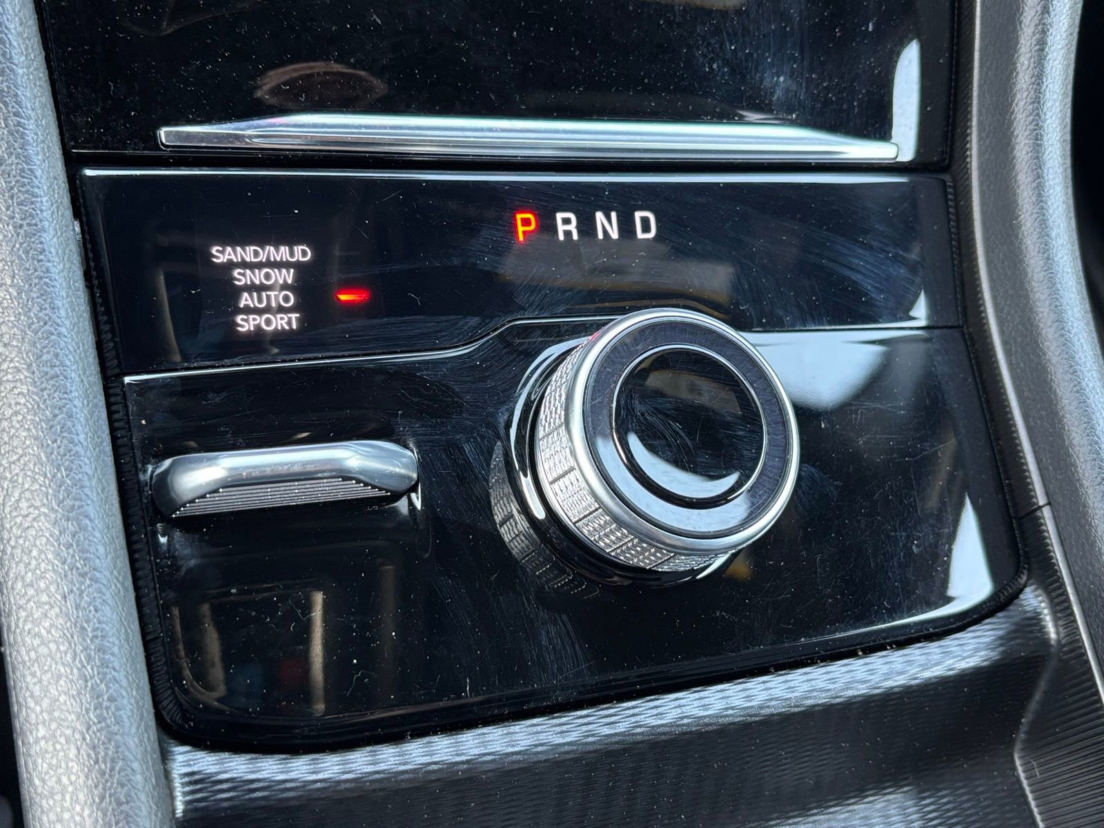 Used 2024 Jeep Grand Cherokee L Limited AWD/4WD image 10