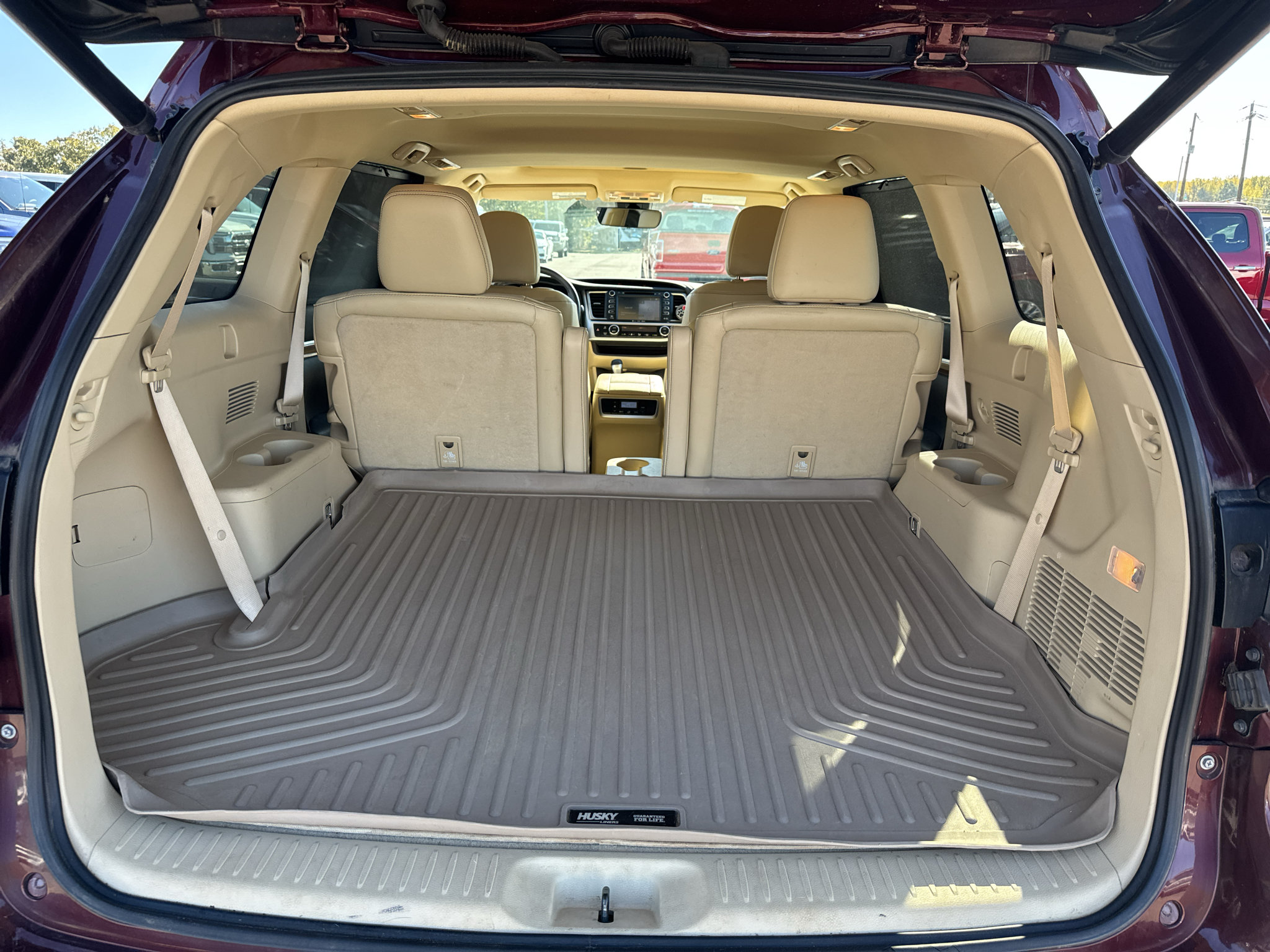 Used 2017 Toyota Highlander Limited FWD image 27