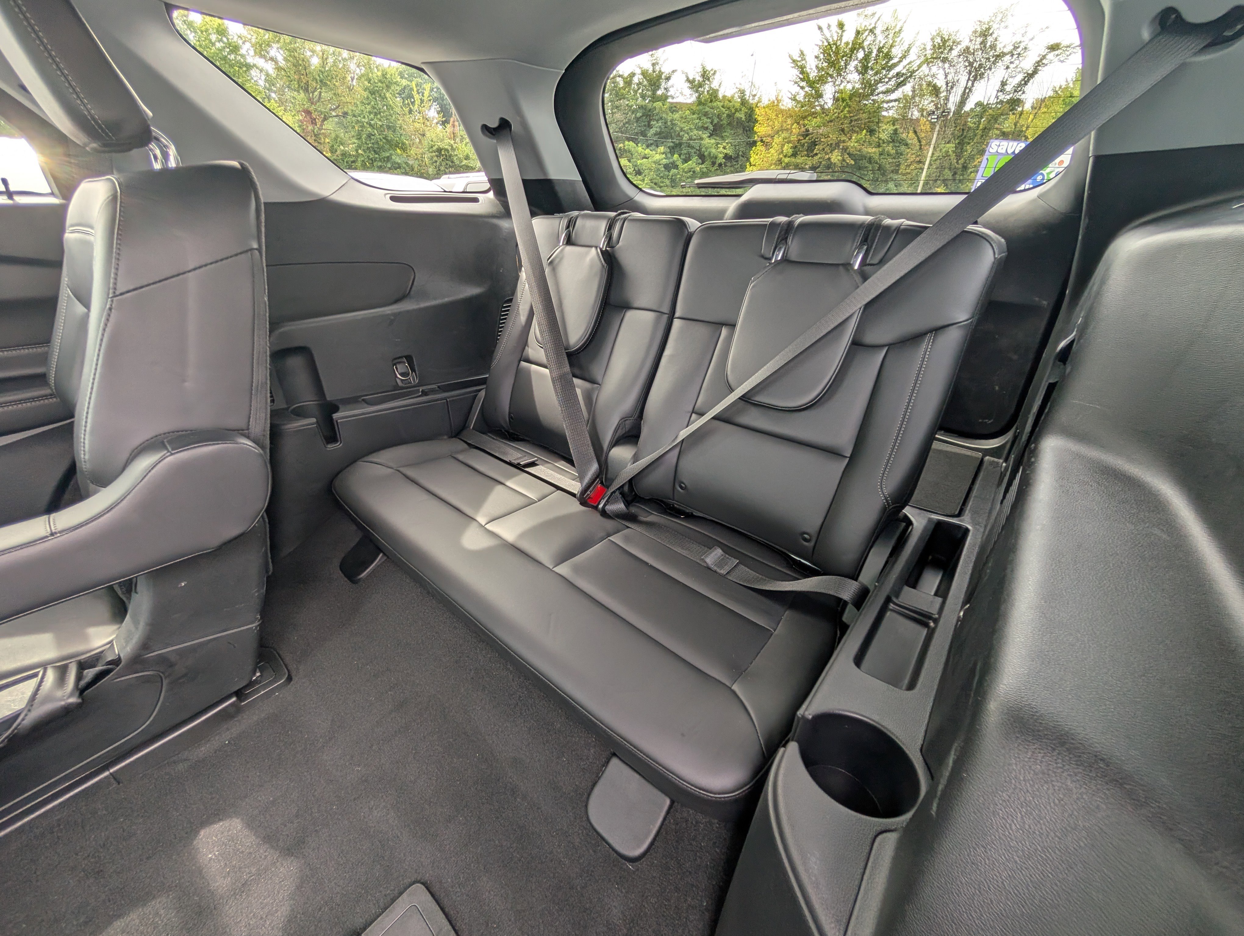 Certified 2022 Ford Explorer XLT w/ Equipment Group 202A image 17