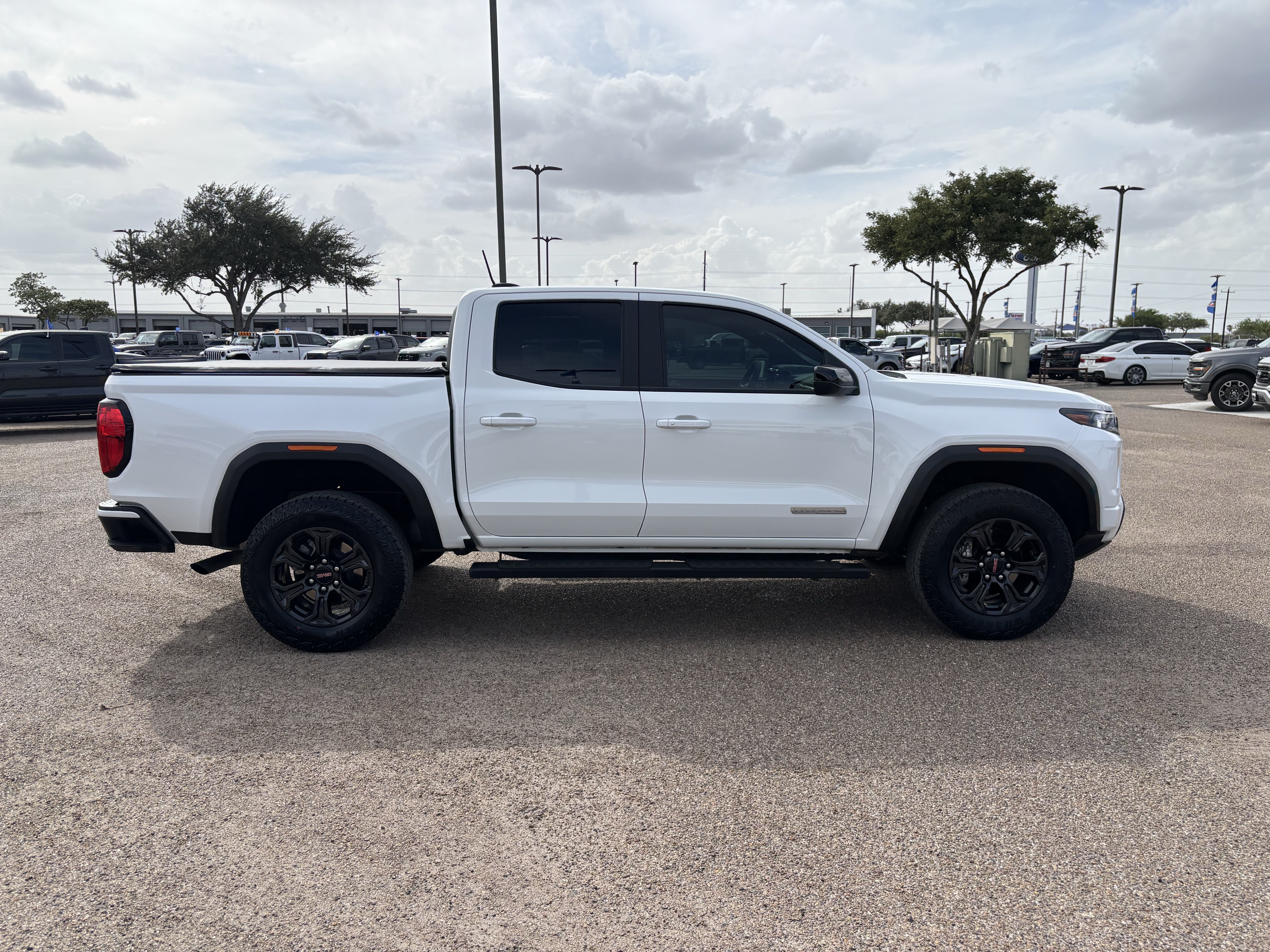 Used 2025 GMC Canyon Elevation w/ Convenience Package RWD image 4