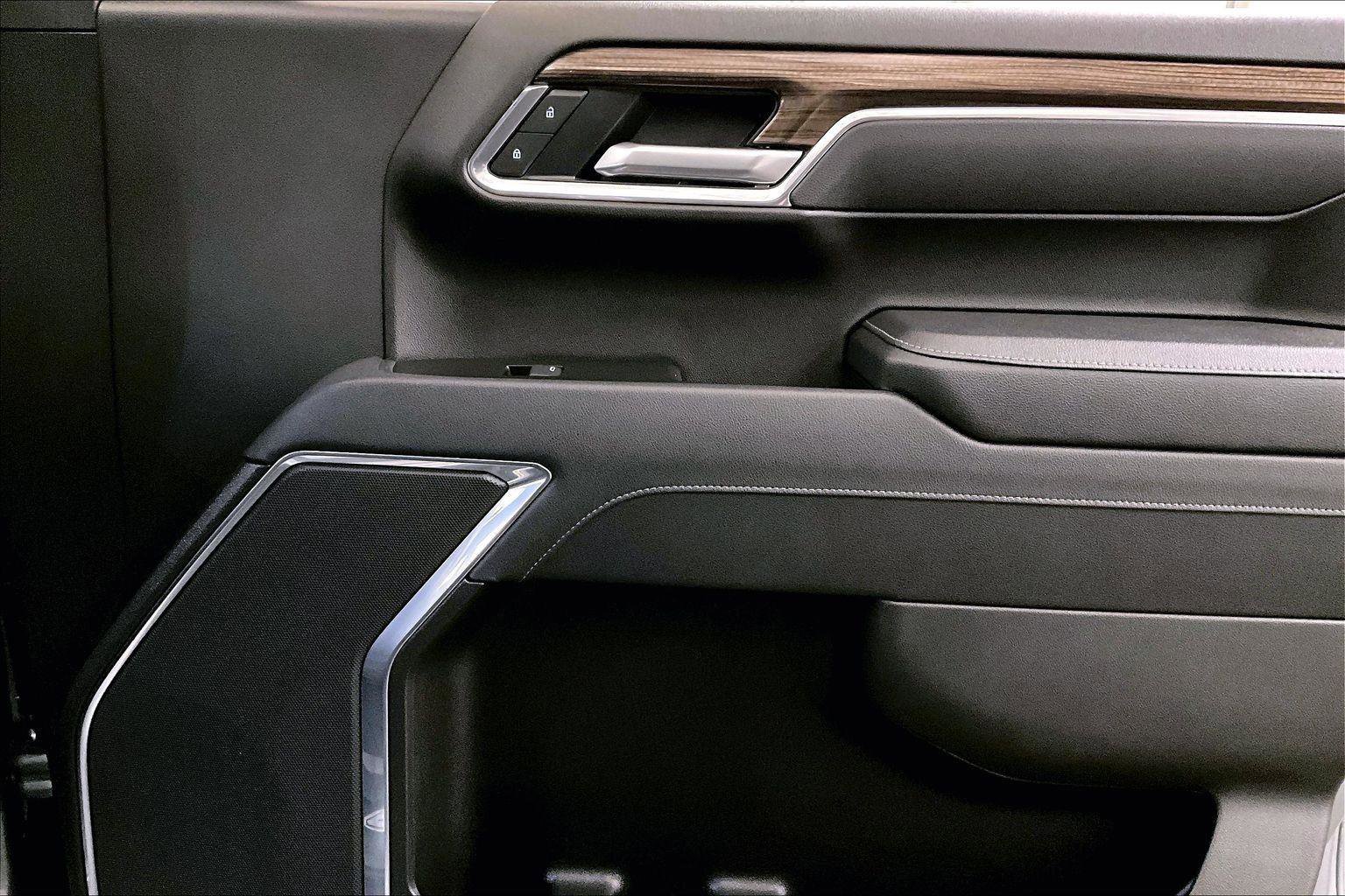 Used 2025 Chevrolet Silverado 1500 LT w/ Safety Package image 23