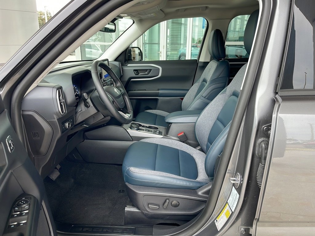 Certified 2024 Ford Bronco Sport Outer Banks w/ Tech Package image 12