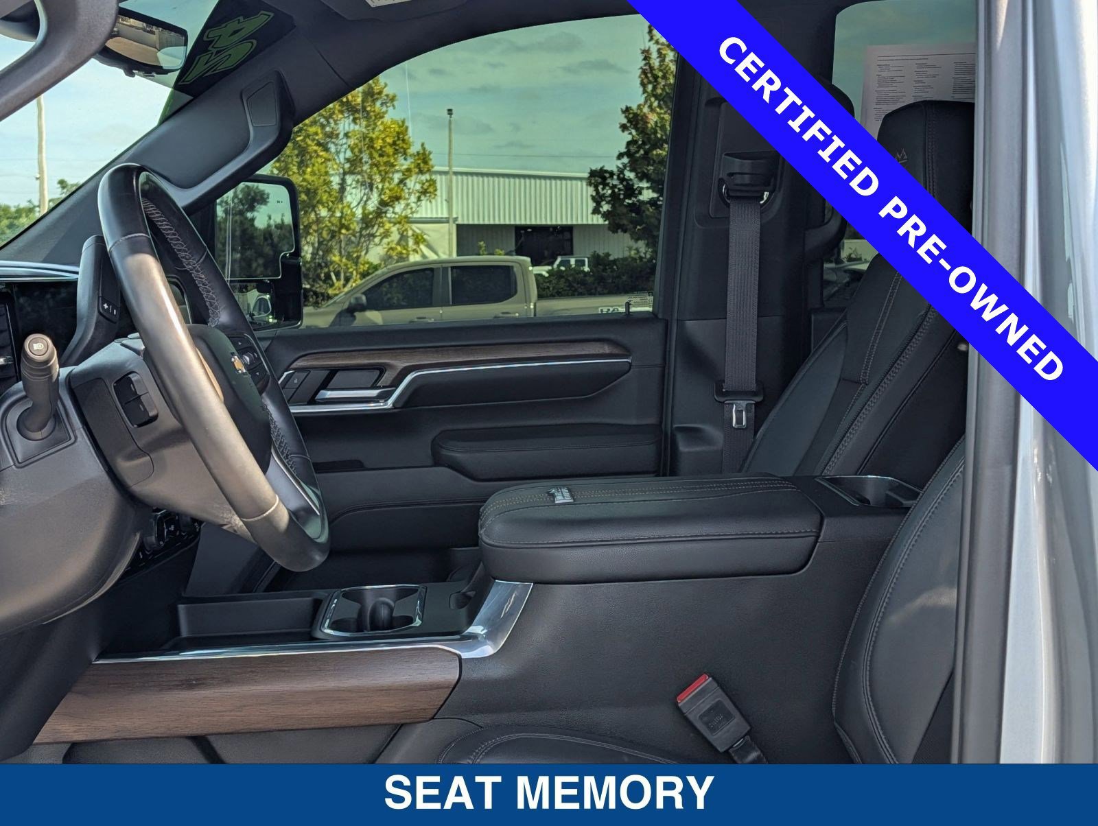 Used 2024 Chevrolet Silverado 2500 High Country w/ High Country Premium Package image 21