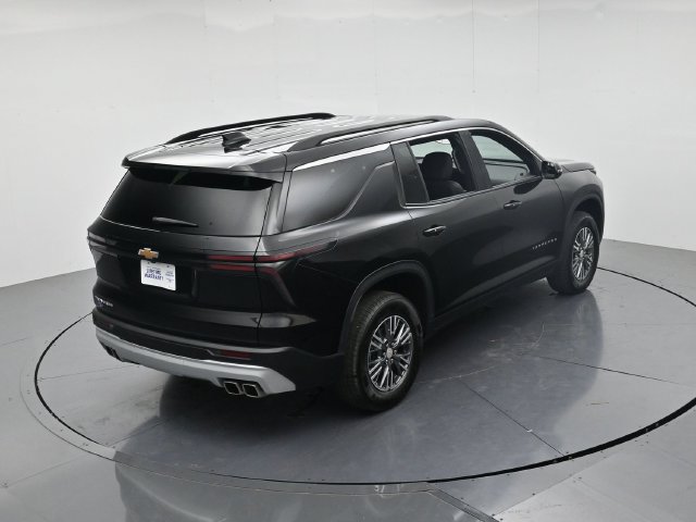 Used 2025 Chevrolet Traverse LT AWD/4WD image 46