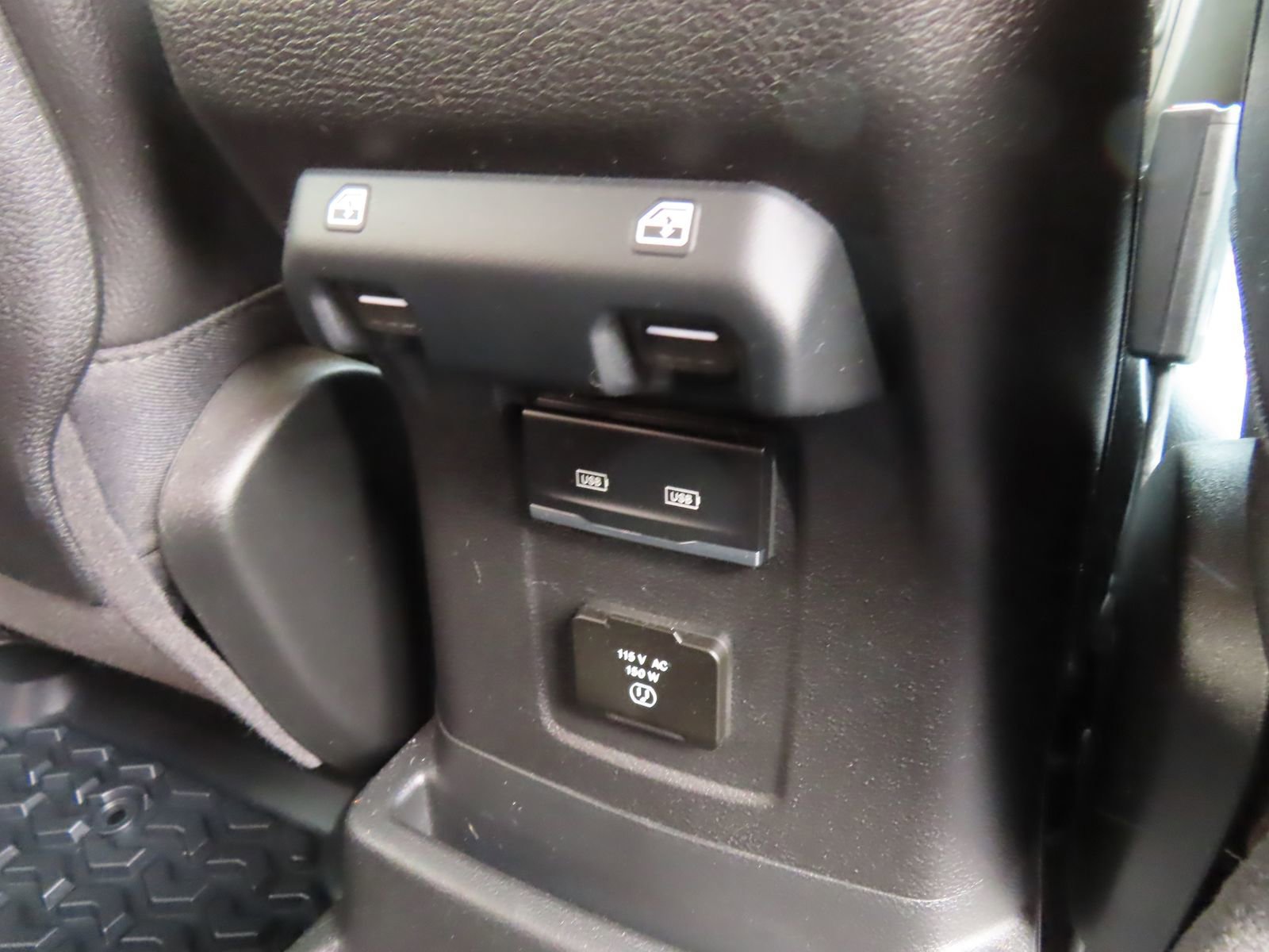 Used 2022 Jeep Wrangler Unlimited Rubicon w/ Xtreme Recon 35" Tire Package image 40