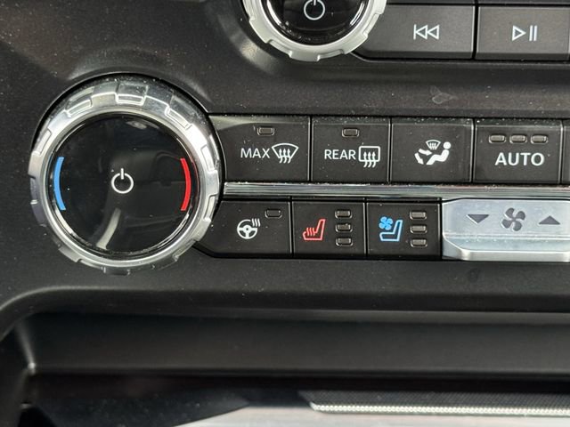 Certified 2026 Ford F250 Platinum AWD/4WD image 19