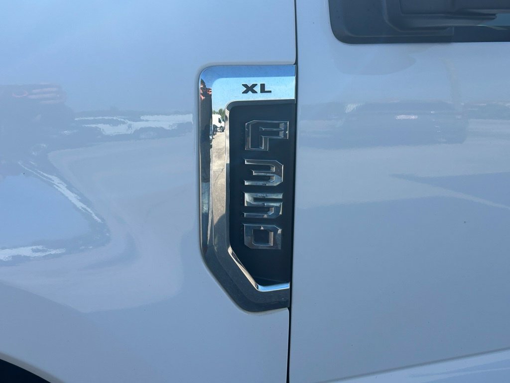 Certified 2019 Ford F350 XL w/ Power Equipment Group RWD image 17