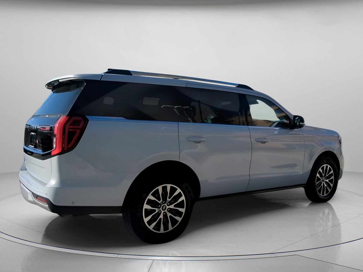 Certified 2025 Ford Expedition Platinum image 21