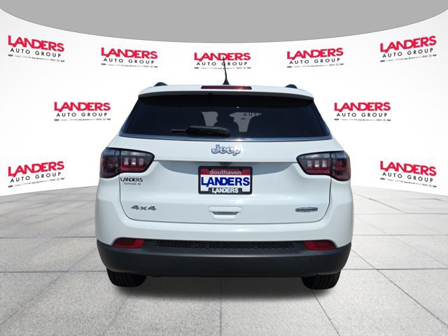 Used 2024 Jeep Compass Latitude AWD/4WD image 4