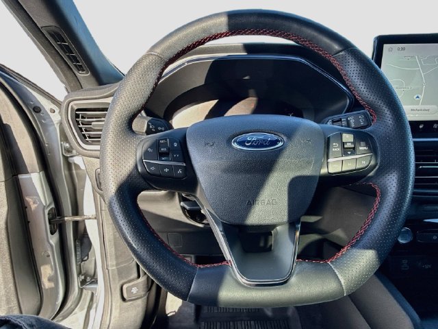Certified 2023 Ford Escape ST-Line Select w/ Tech Pack #1 AWD/4WD image 17