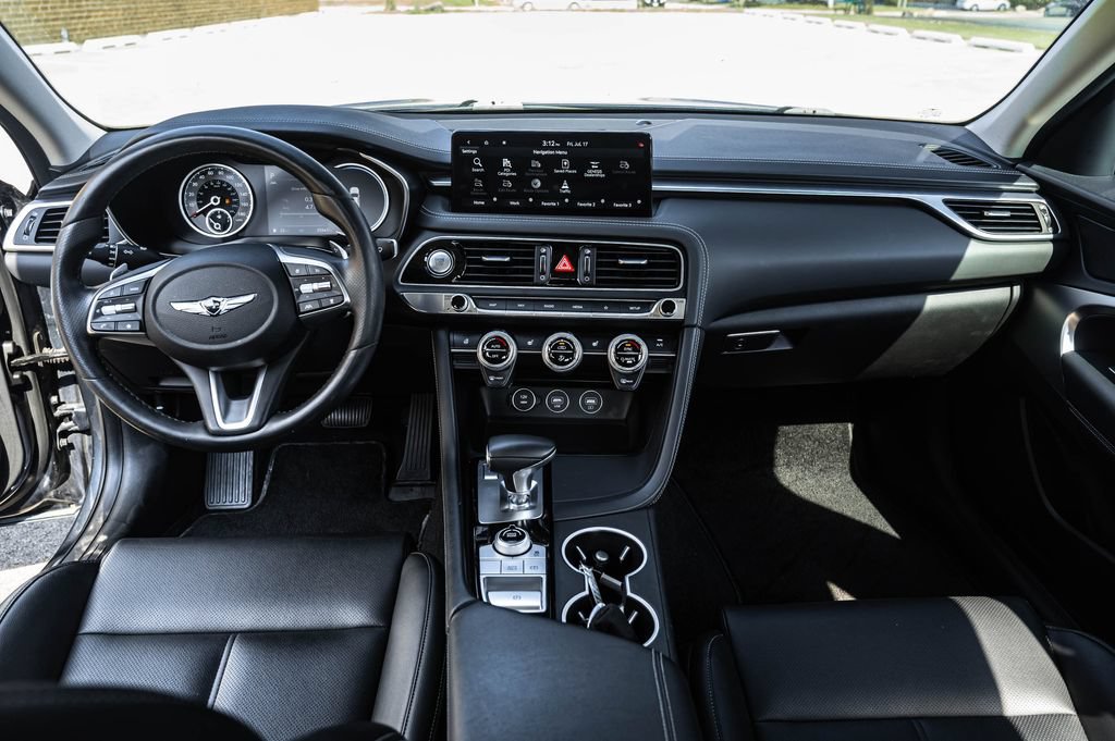 Used 2023 Genesis G70 2.0T AWD/4WD image 18
