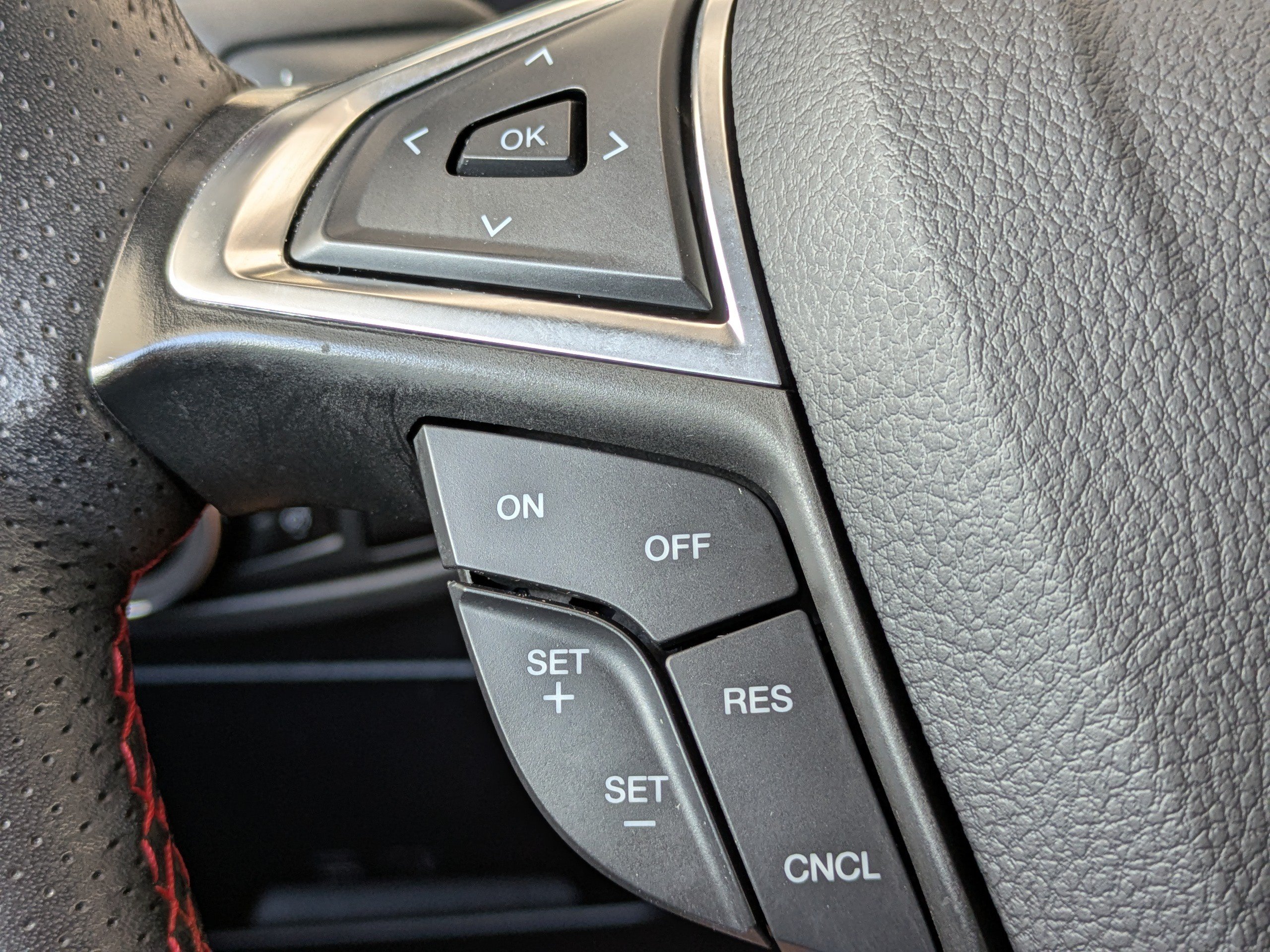 Certified 2024 Ford Edge ST-Line AWD/4WD image 26