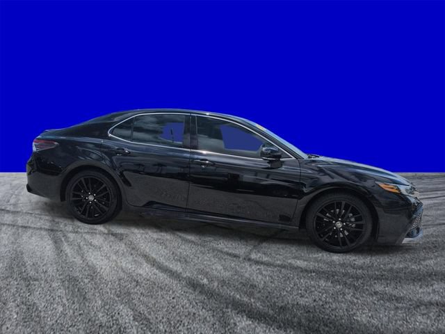 Used 2022 Toyota Camry XSE FWD image 2