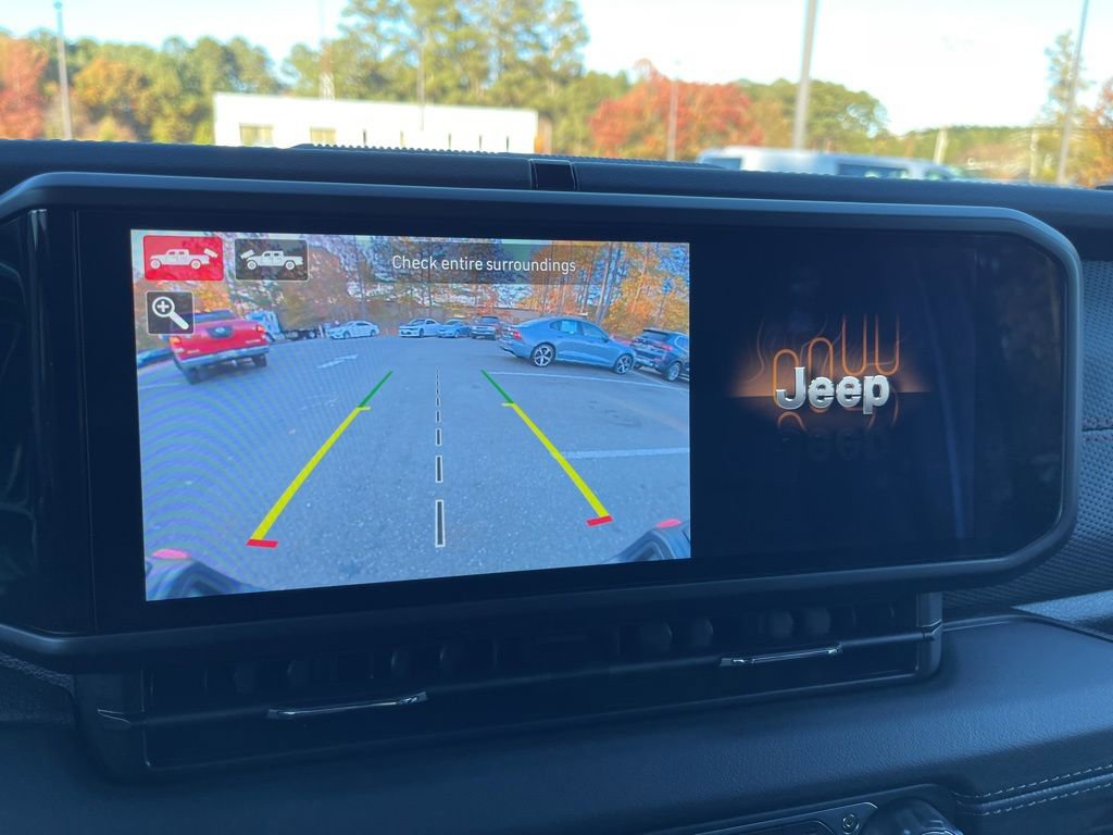 Used 2025 Jeep Gladiator Rubicon image 11