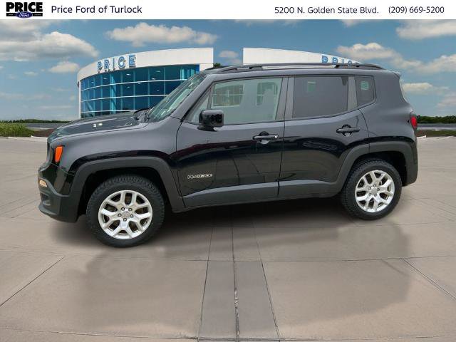 Used 2018 Jeep Renegade Latitude w/ Cold Weather Group AWD/4WD image 8