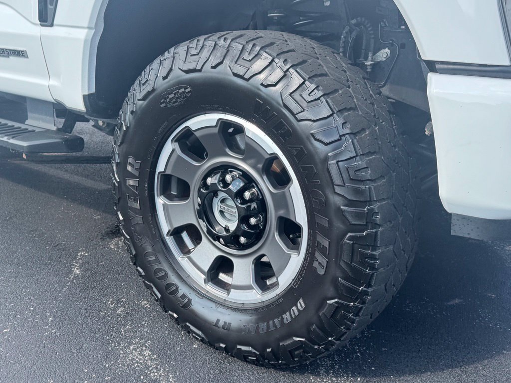 Certified 2023 Ford F250 Lariat w/ Lariat Ultimate Package AWD/4WD image 24
