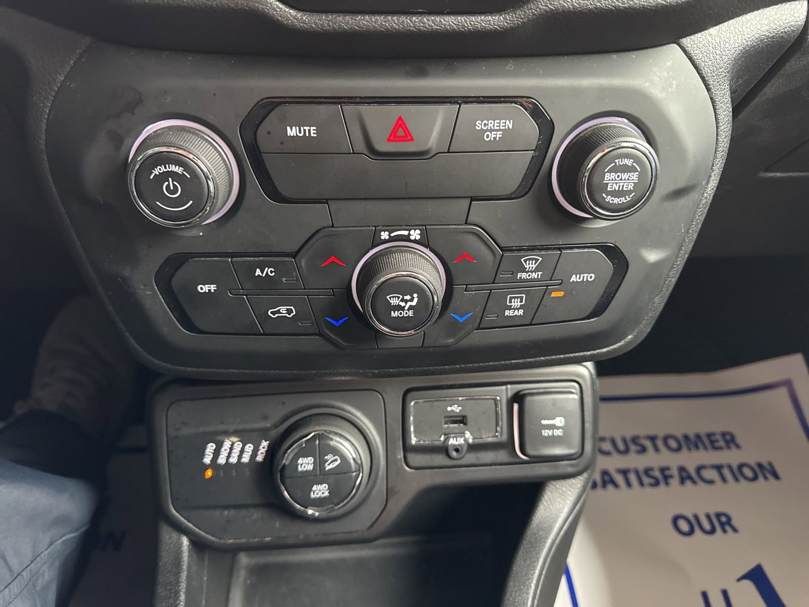 Used 2019 Jeep Renegade Trailhawk image 35