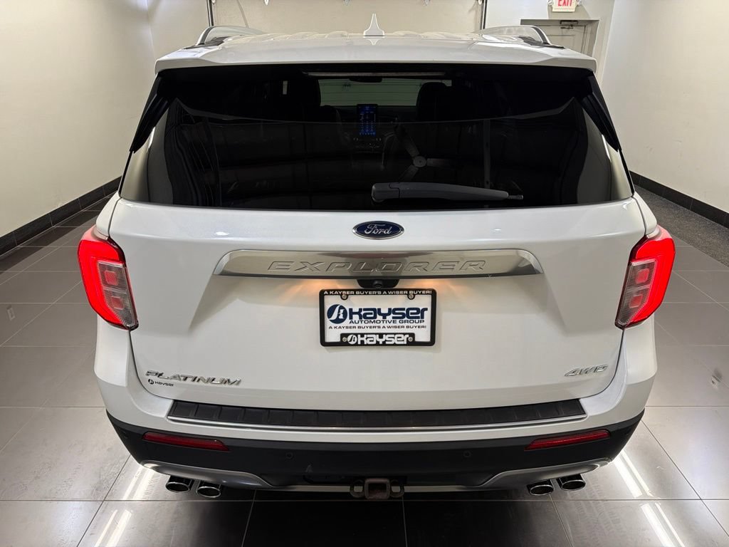 Certified 2023 Ford Explorer Platinum w/ Technology Package AWD/4WD image 5