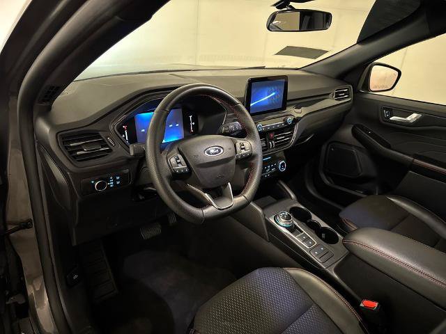 Certified 2025 Ford Escape ST-Line FWD image 16