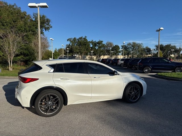 Used 2018 INFINITI QX30 Sport w/ Cargo Package image 7