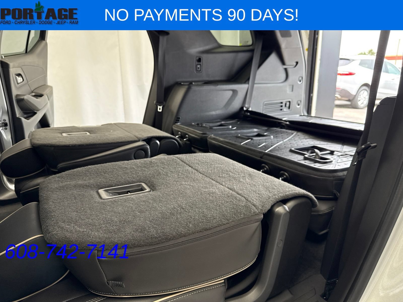 Used 2022 Chevrolet Traverse Premier w/ Redline Edition AWD/4WD image 42