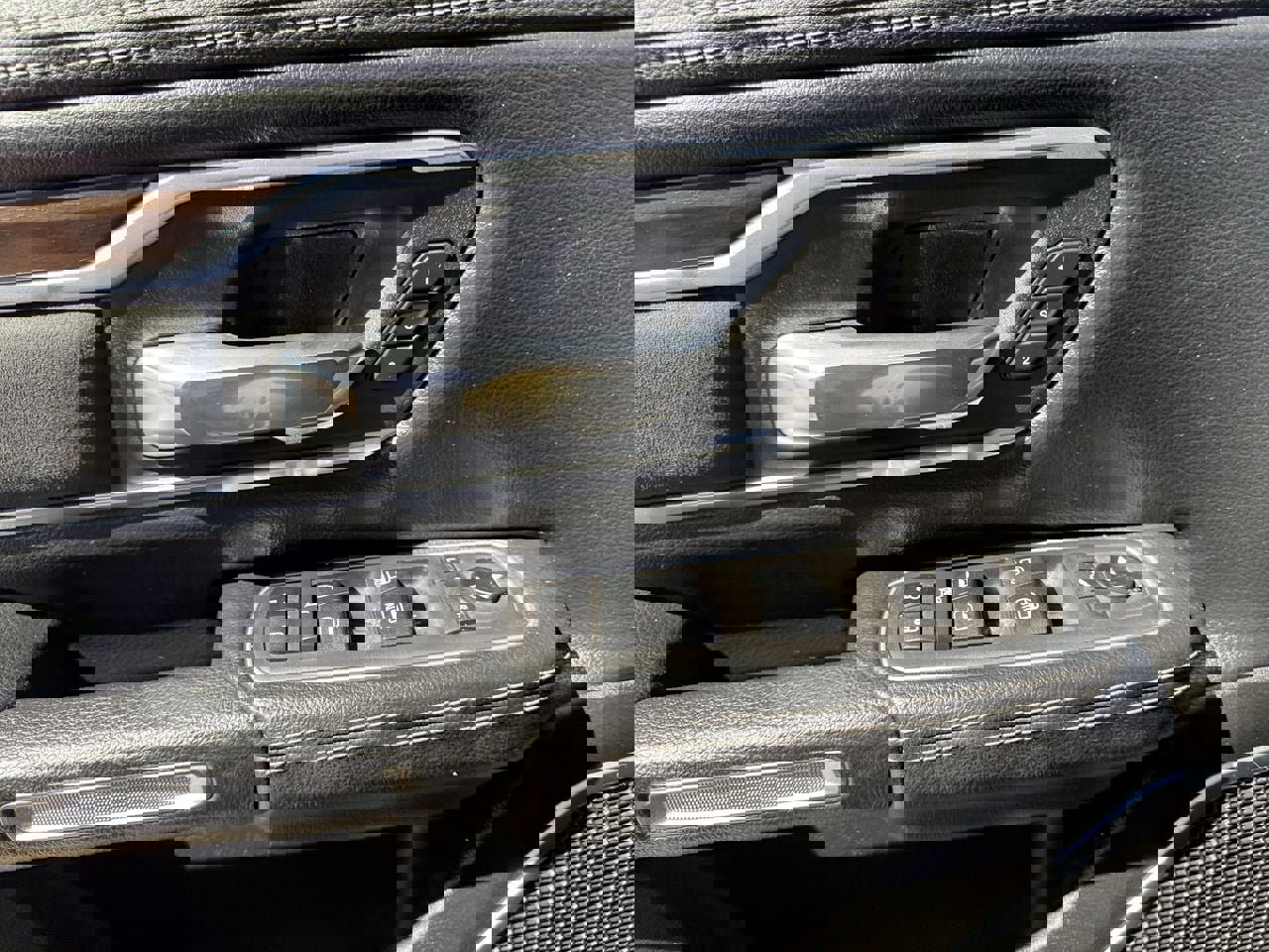 Used 2021 RAM 1500 Laramie image 23